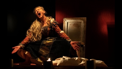 Insight Lucrezia